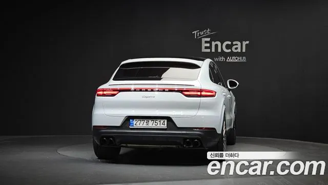 Porsche Cayenne — Фото автомобиля 4