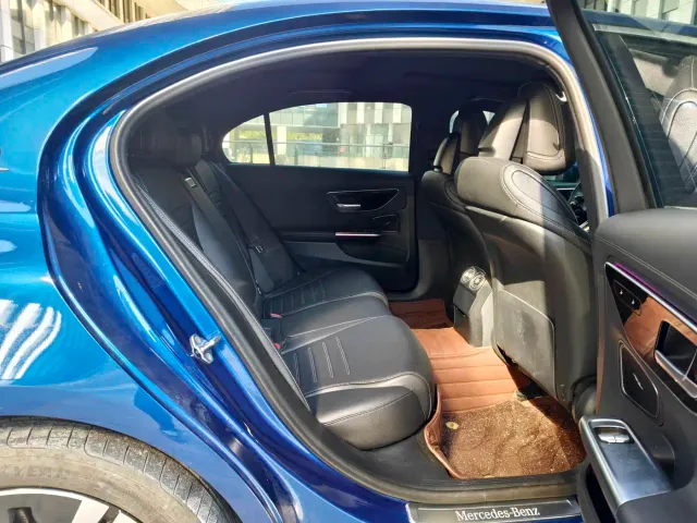 Mercedes-Benz C-Class — Фото автомобиля 13