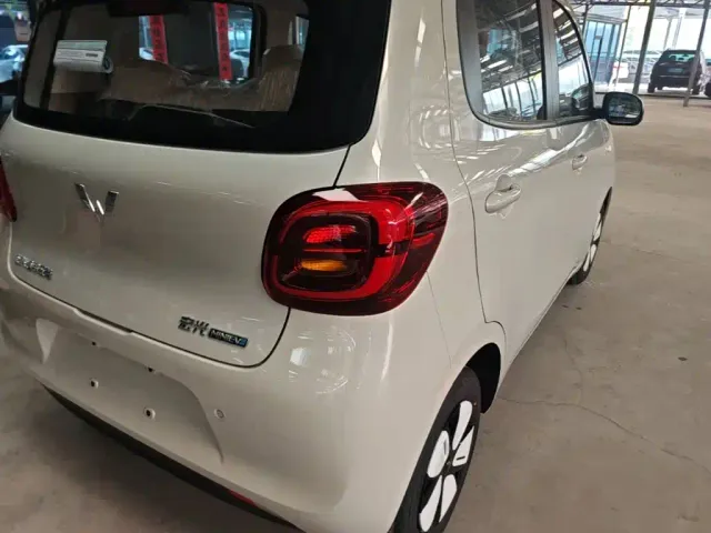 Wuling Hongguang Mini EV — Фото автомобиля 7