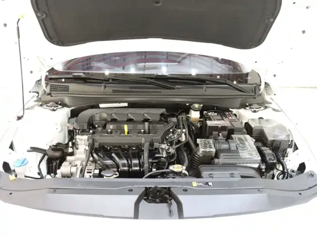 Hyundai Elantra — Фото автомобиля 19