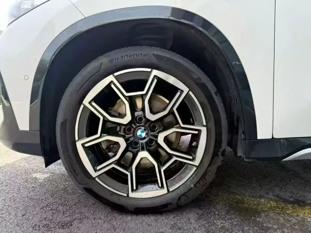 BMW X1 — Фото автомобиля 9