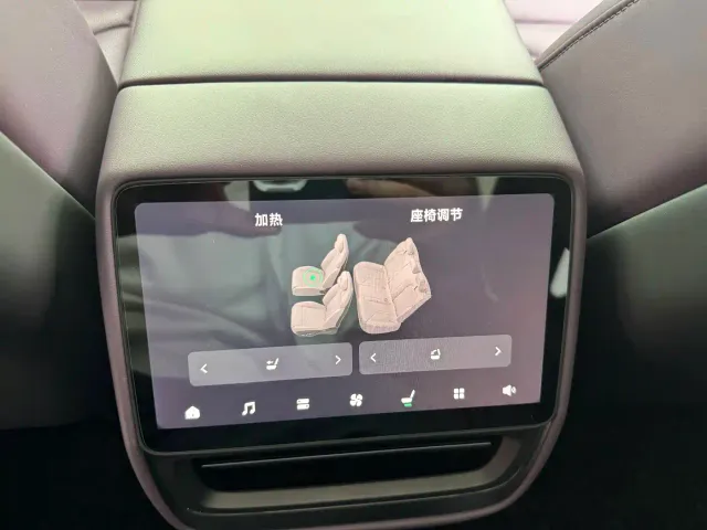 Xpeng P7 — Фото автомобиля 14