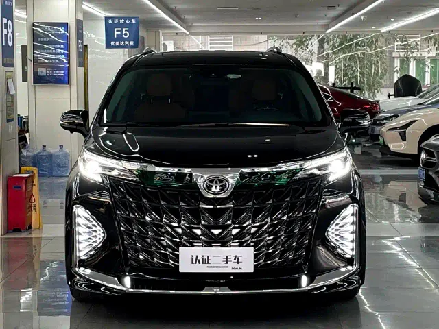 Фотография автомобиля — Toyota Sienna