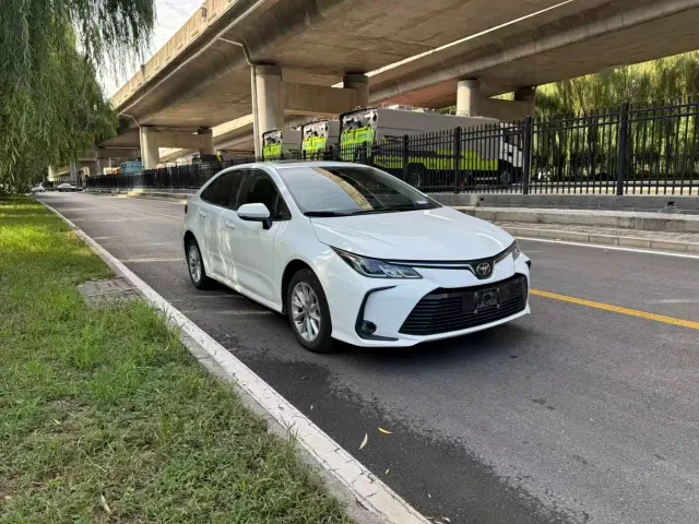 Toyota Corolla — Фото автомобиля 2