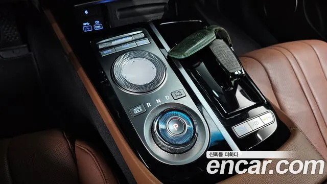 Genesis G80 Бензин 2.5 турбо 2WD — Фото автомобиля 9