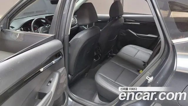 Kia Seltos Seltos Бензин 1.6 турбо 2WD — Фото автомобиля 12
