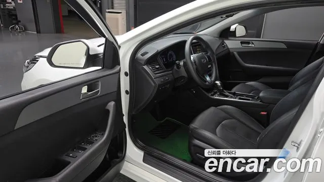 Hyundai Sonata New Rise — Фото автомобиля 10