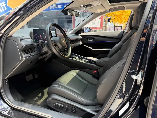 Honda Accord — Фото автомобиля 5