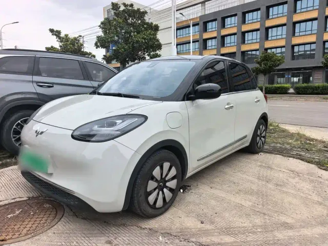 Фотография автомобиля — Wuling Bingo