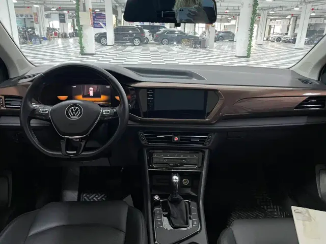 Volkswagen Tharu — Фото автомобиля 6