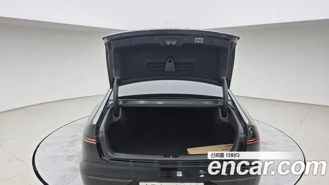Hyundai Grandeur Grandeur (GN7) 2.5 Бензин 2WD — Фото автомобиля 20