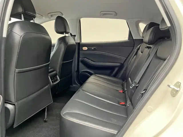 Baojun Yunhai — Фото автомобиля 15