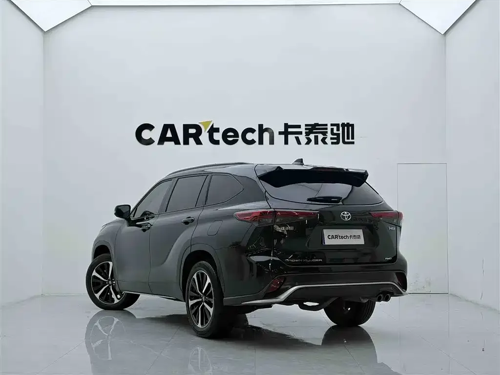 Toyota Crown Kluger 2022 2.0T 4WD Dynamic Edition — Фото автомобиля 6