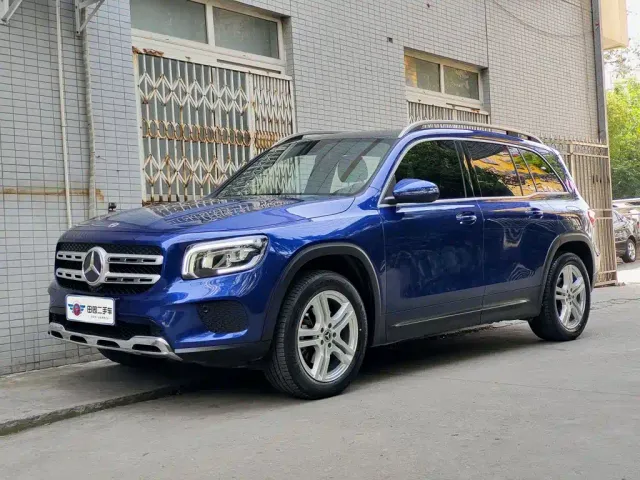 Фотография автомобиля — Mercedes-Benz GLB-Class