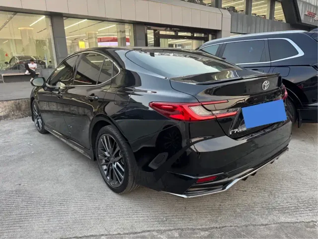Toyota Camry — Фото автомобиля 8