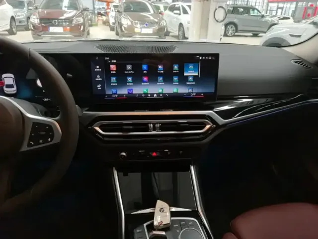 BMW i3 — Фото автомобиля 12