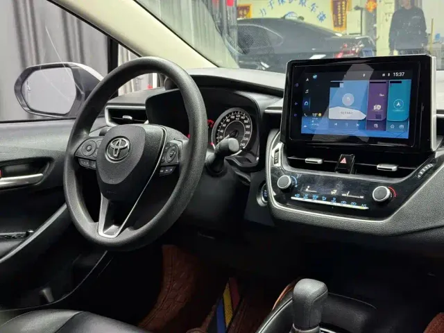 Toyota Corolla — Фото автомобиля 5