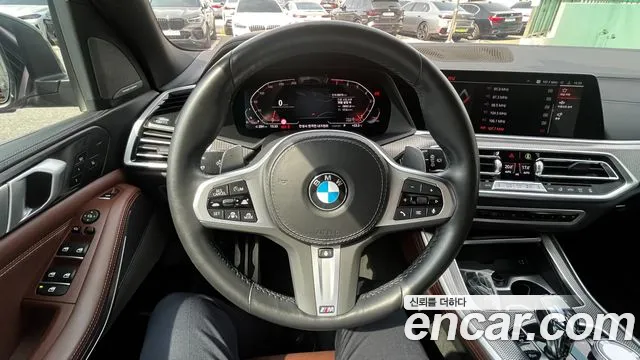 BMW X5 xDrive 40i M Sport — Фото автомобиля 14
