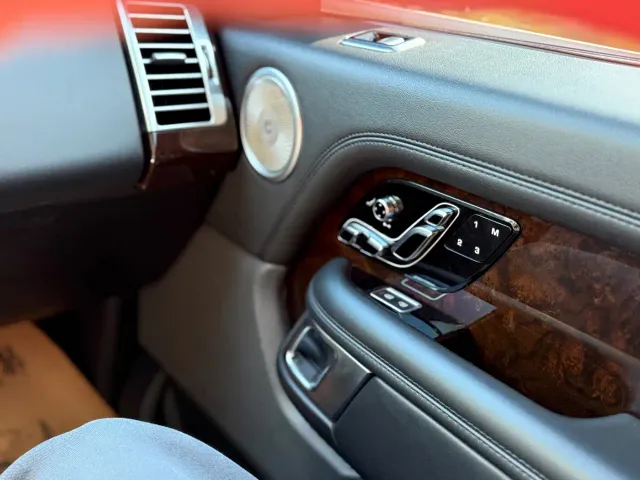 Land Rover Range Rover — Фото автомобиля 8