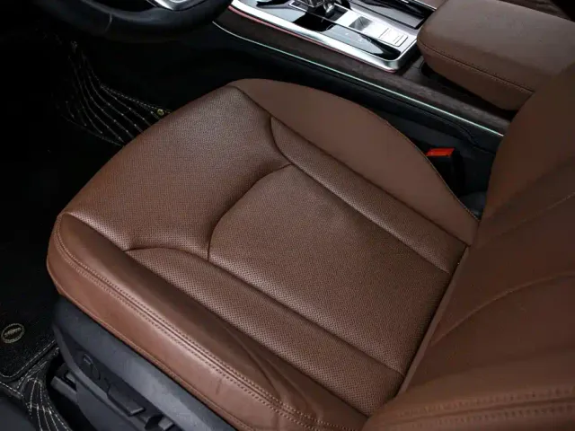 Audi Q7 — Фото автомобиля 15