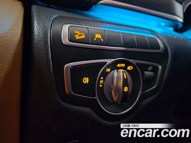 Mercedes-Benz V-Class — Фото автомобиля 8