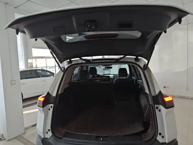 Nissan X-Trail — Фото автомобиля 15