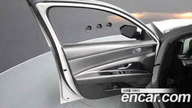 Hyundai Avante CN7 — Фото автомобиля 13