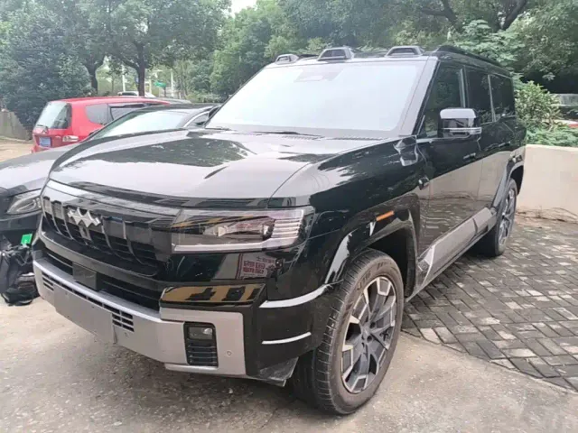 Фотография автомобиля — BYD FangChengBao Leopard 8