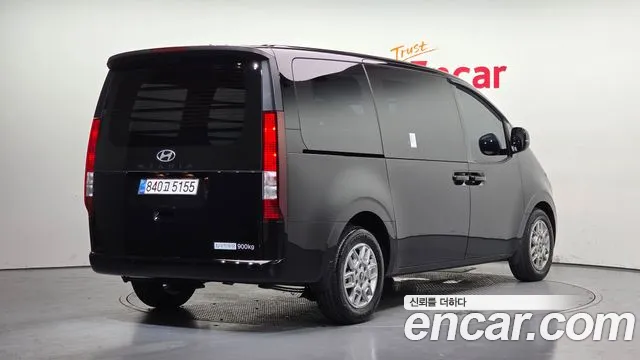 Hyundai Staria Staria Карго 3 места — Фото автомобиля 2