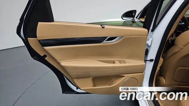 Genesis G80 RG3 — Фото автомобиля 14