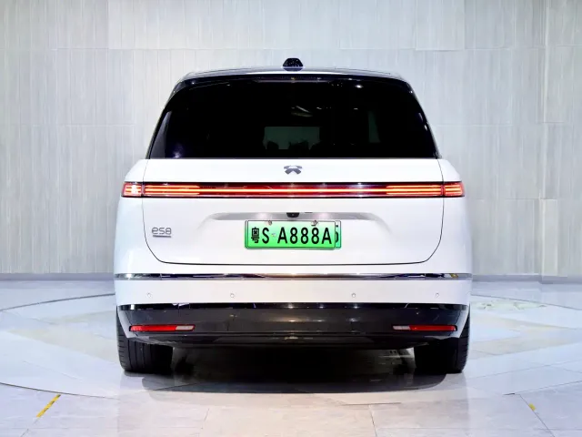 NIO NIO ES8 2025 Base Model — Фото автомобиля 6