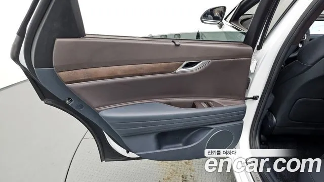 Genesis G80 Бензин 2.5 турбо 2WD — Фото автомобиля 22