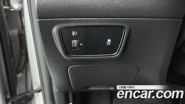 Hyundai Tucson Tucson (NX4) Дизель 2.0 2WD — Фото автомобиля 19