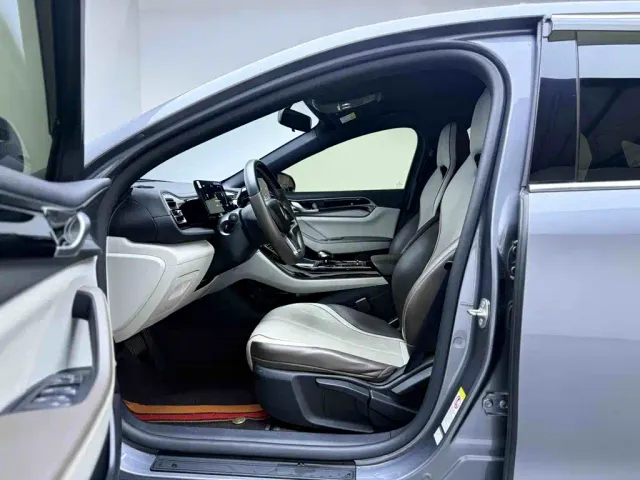 BYD Qin PLUS — Фото автомобиля 14