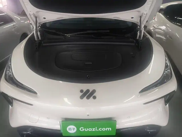 IM Motors LS6 — Фото автомобиля 19