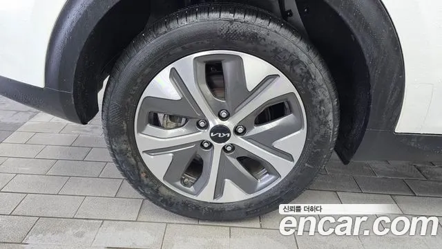 Kia Niro Niro Plus Air — Фото автомобиля 5