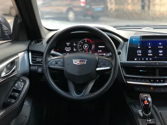 Cadillac CT5 — Фото автомобиля 13