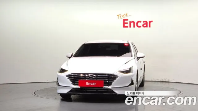 Hyundai Sonata Sonata (DN8) 2.0 LPG(Для проката) — Фото автомобиля 3