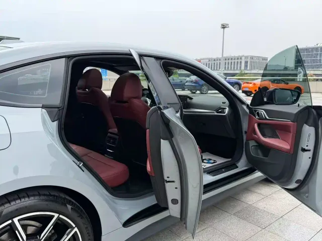 BMW 4 Series — Фото автомобиля 9