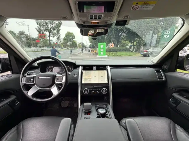 Land Rover Discovery 2021 Model 300PS S — Фото автомобиля 13