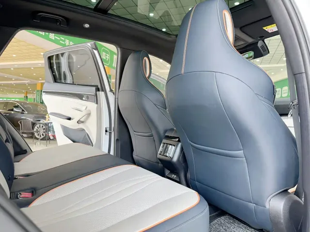 BYD Song PLUS — Фото автомобиля 10