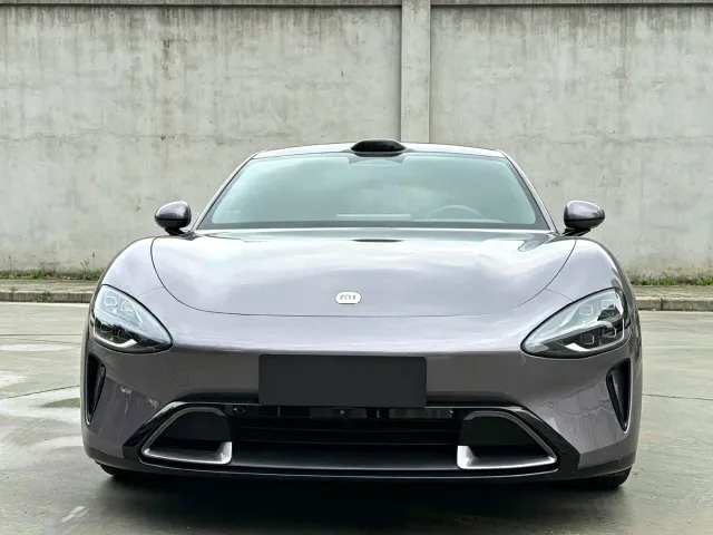 Xiaomi SU7 — Фото автомобиля 2