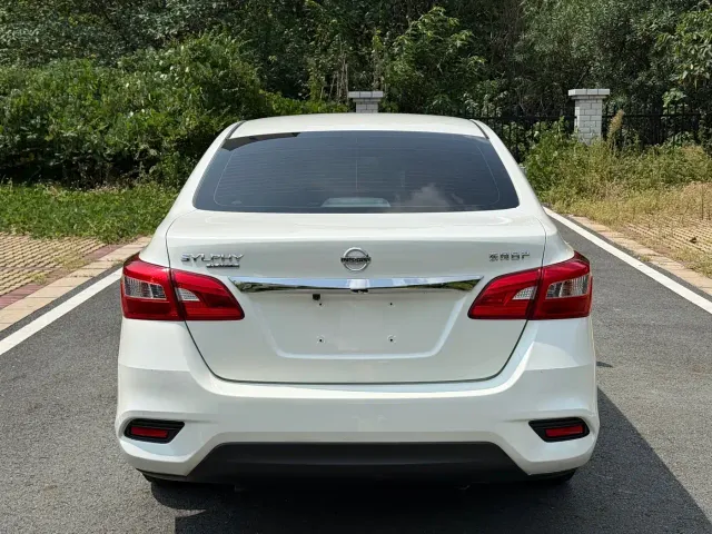 Nissan Sylphy — Фото автомобиля 8