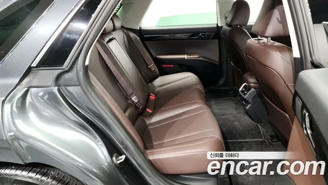 Hyundai Grandeur Grandeur (GN7) 2.5 Бензин 2WD — Фото автомобиля 12