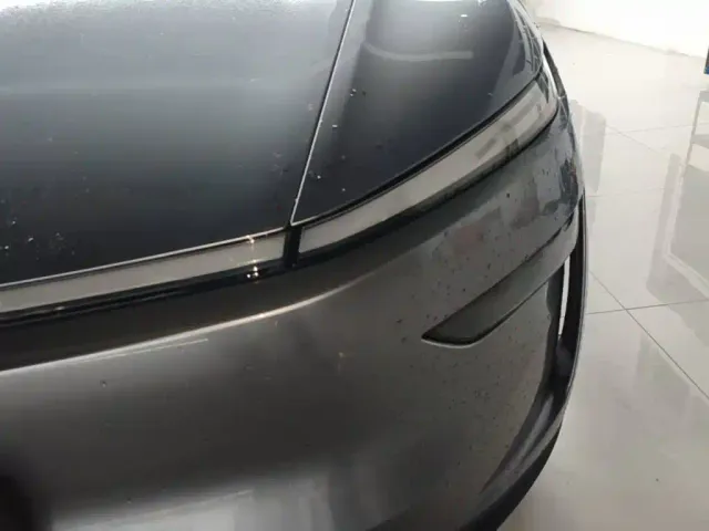 Tesla Model Y — Фото автомобиля 23