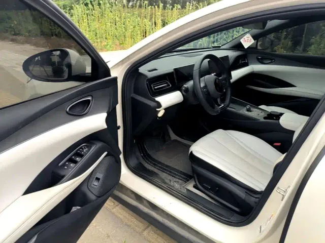 BYD Seal 06 — Фото автомобиля 15
