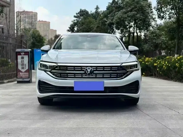 Volkswagen Sagitar — Фото автомобиля 2