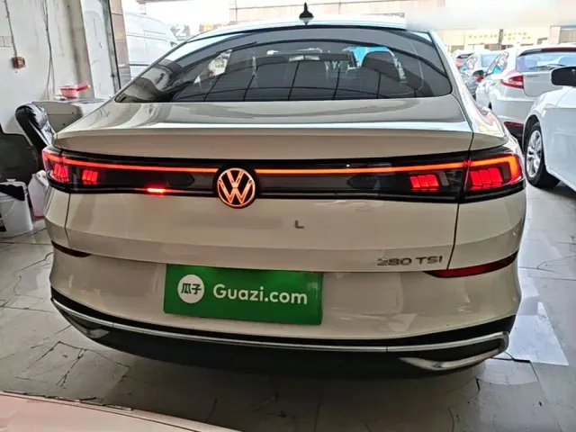 Volkswagen Lamando — Фото автомобиля 5