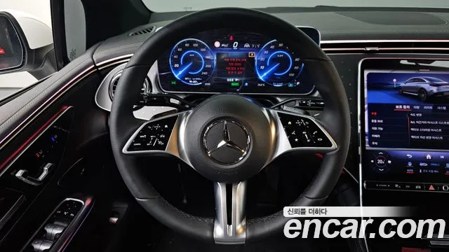 Mercedes-Benz EQE — Фото автомобиля 16