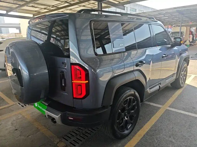 BYD FangChengBao Leopard 5 — Фото автомобиля 6